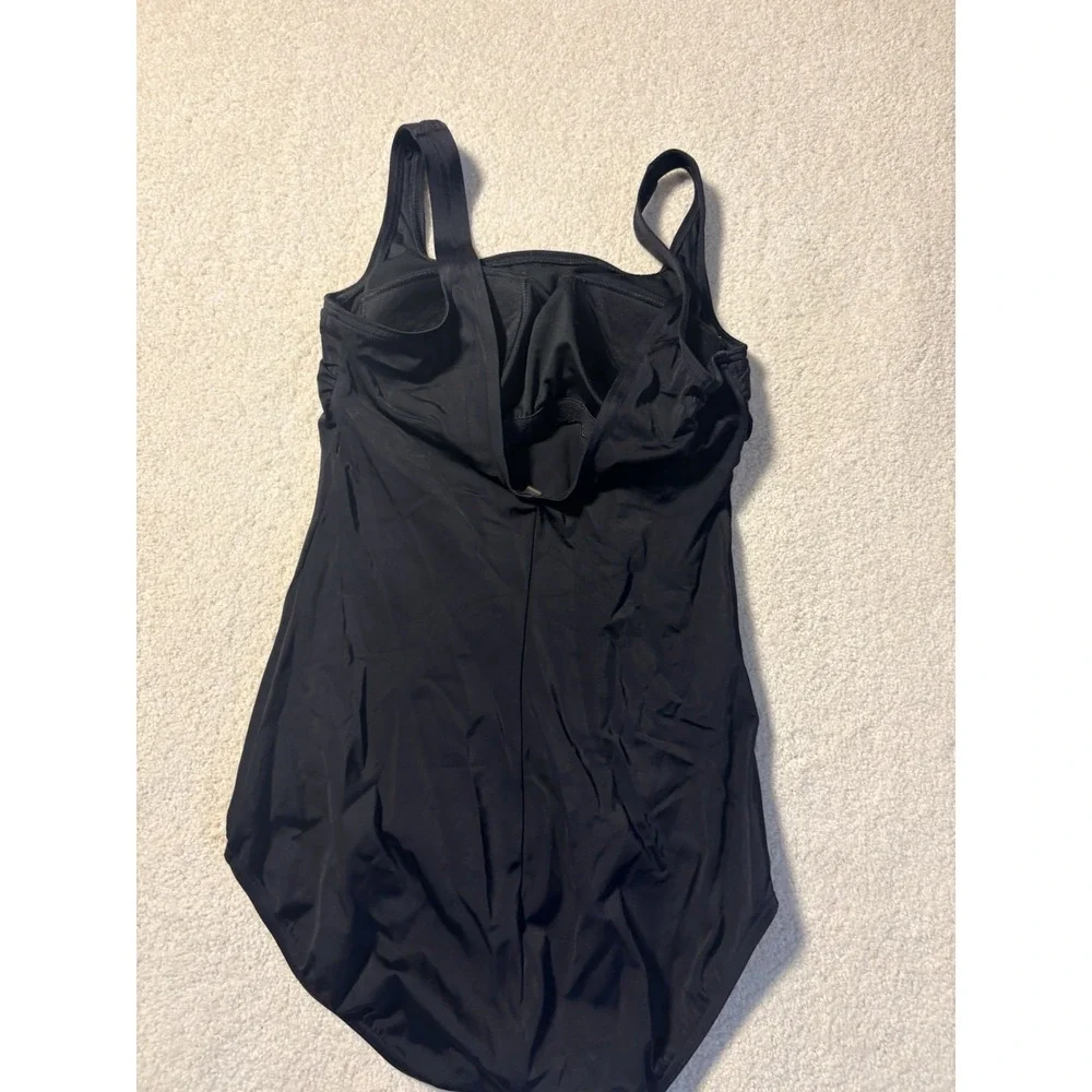 Lands End Basic Black Swim Suit 8 Long Womens Beach Summer Classic